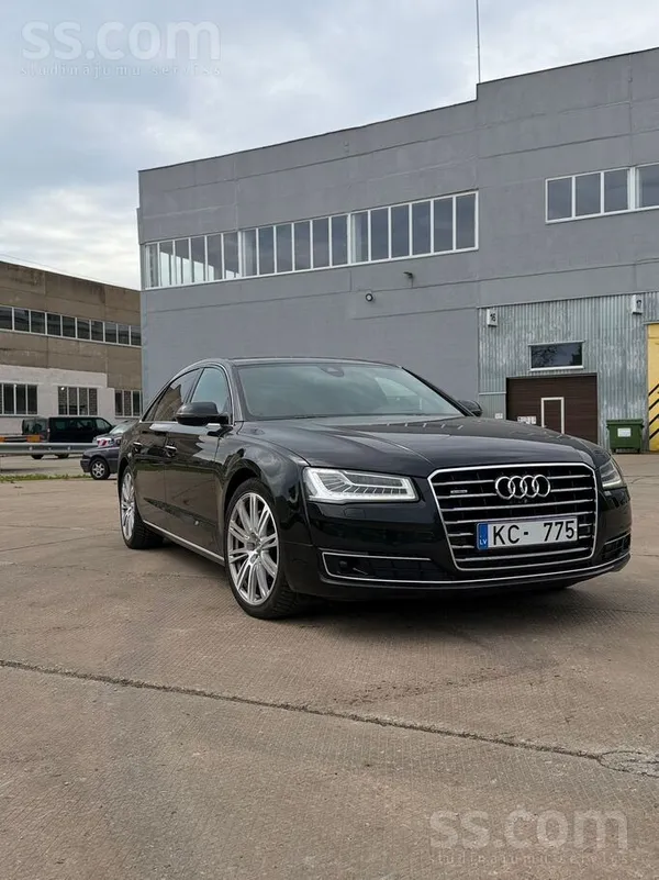 Audi Uzņēmums pārdod Audi A8L, 3, 0tdi, 193kw. Viena no