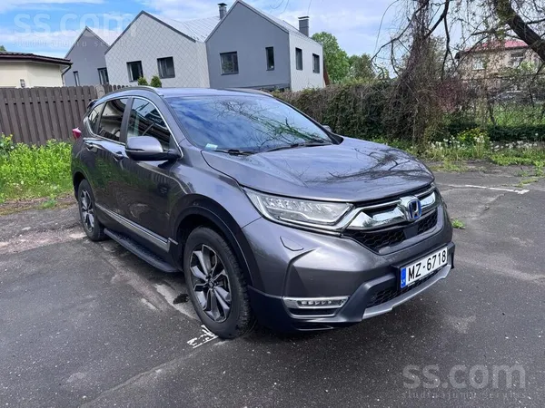 Pārdodu teicamā tehniskā un vizuālā stāvoklī esošu Honda Cr-V Hybrid (4 Awd)