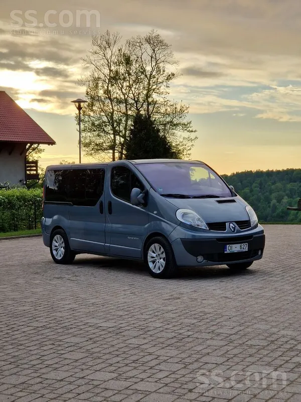 Renault Pārdošanā Renault Trafic Generation. Kopts, tīrs u