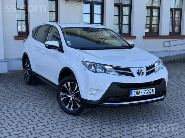 Toyota Skaists un glīts Toyota Rav4. 2.0 D4D dzinējs ir v