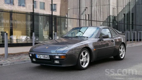 1985.5 Porsche 944 N/a 2.5 4 cyl Sohc MT. Lietots vasaras mēnešos, ziemā uzg