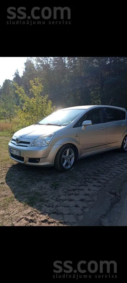 Toyota Pārdodu Toyota Corolla Verso 2.2 D-Cat, mehāniskā 