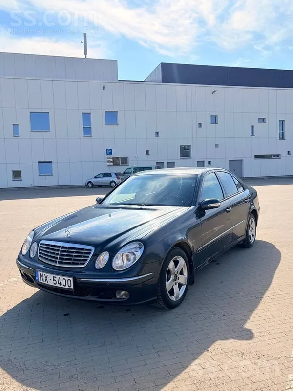Mercedes Pārdodas Mercedes E270. 2.7, Automāts. Motors un k