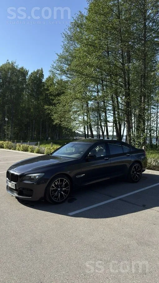 BMW Pārdodu kārtīgu auto. Viss darba kārtībā. Uzturēts