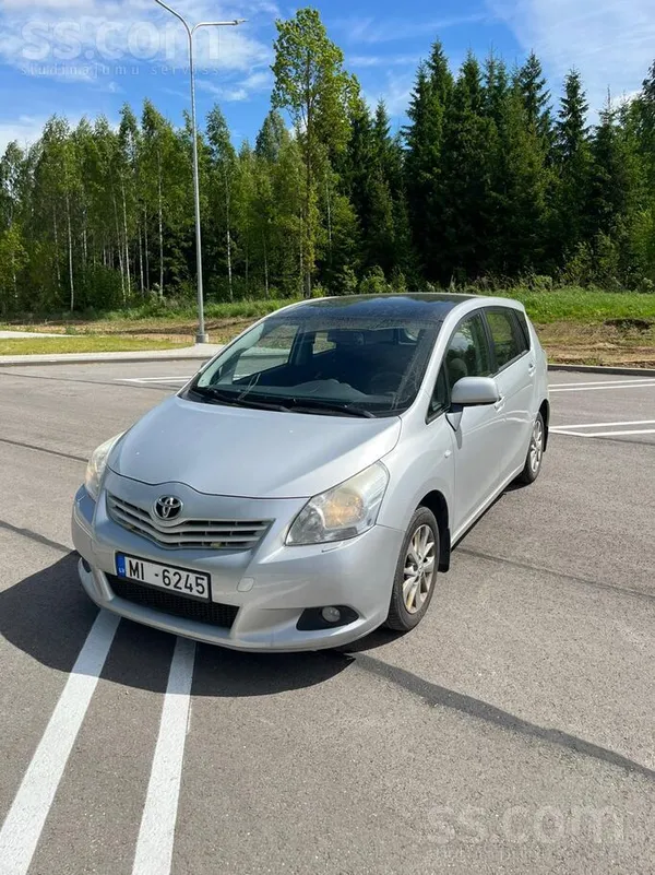 Toyota Pārdodu Toyota Verso 108kW/145, 1.8 benzīna dzinēj