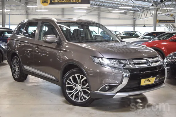 Mitsubishi Mitsubishi Outlander A/t Awd, 2015. gada. 2.0l ben