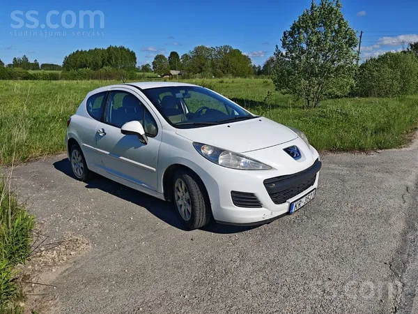 Peugeot Pārdodas peugeot 207 1.4 dīzelis. 
