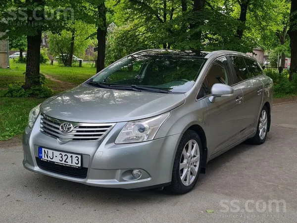 Toyota Продаём Toyotu Avensis 2.0 D-4D. Машина прекрасном