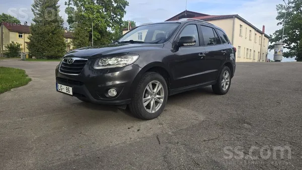 Hyundai Īpašniece pārdod 7 vietu auto, līdzi dodu orģinālo