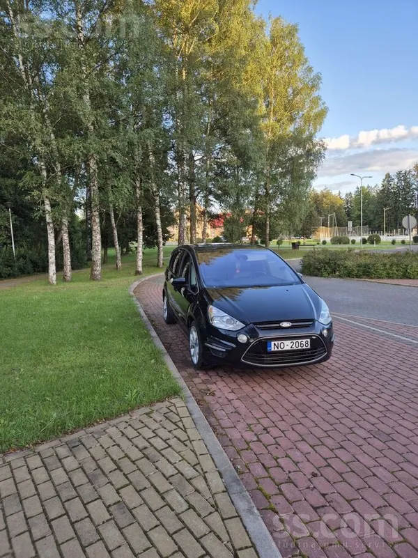 Ford S-Max
