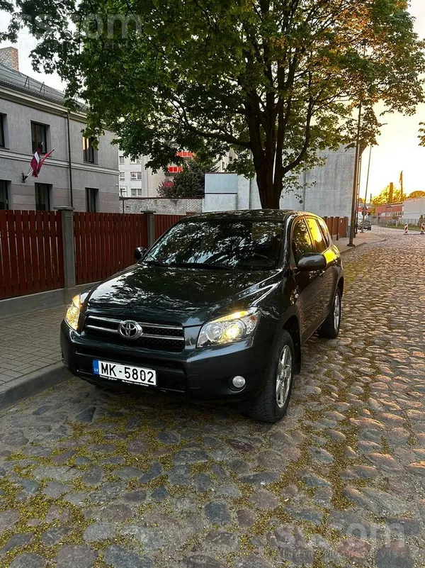 Toyota Rav4 ar 2.2 D4D dzinēju. Auto ievests no Vācijas 2