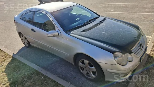 Mercedes Pārdodu Mercedes C220 sport coupe (W203)