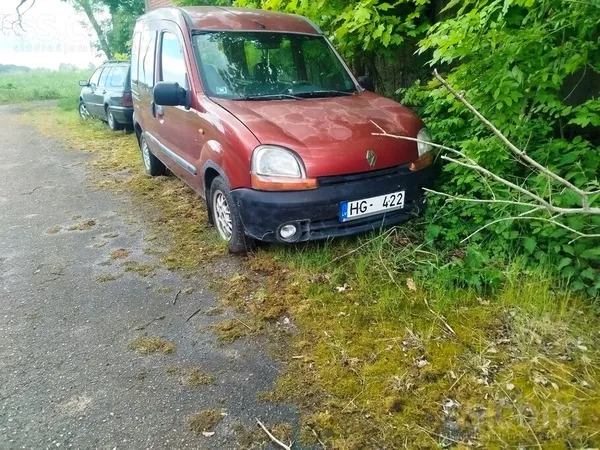 Renault Pārdodu ar falvas blīves defektu. Nodokļus nomaksā
