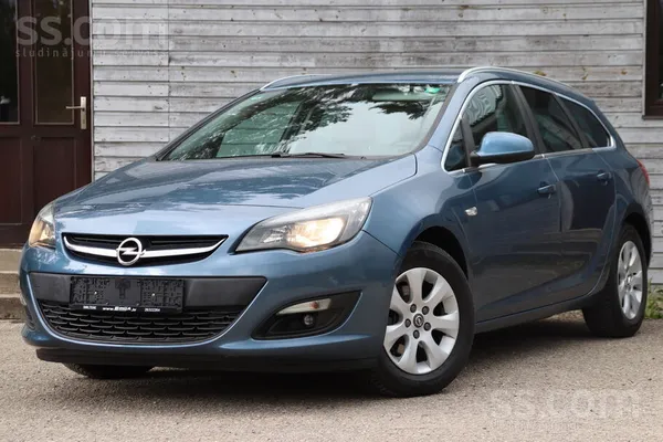 Opel No Nīderlandes ievesta Opel Astra J Sports Tourer 