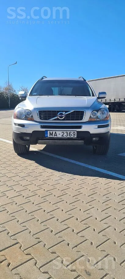 Volvo Labi uzturēts, visas apkopes veiktas savlaicīgi, i