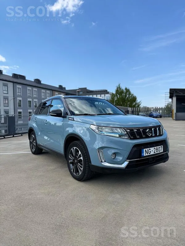 Suzuki Pārdodu Suzuki Vitara 1.5 Hybrid 4x4
