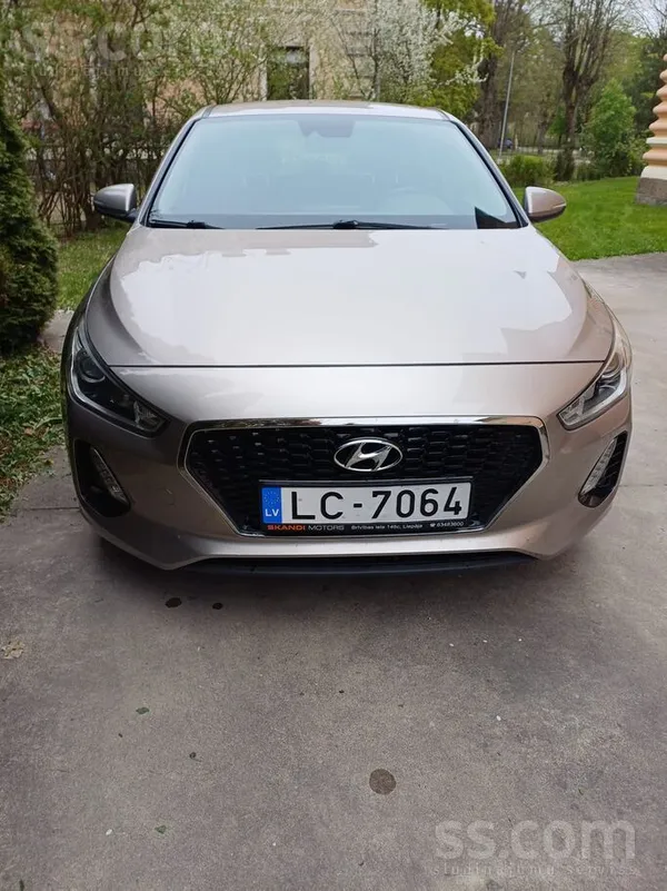 Hyundai Pārdodu Hyundai i30, 2018. gada izlaiduma, lielisk
