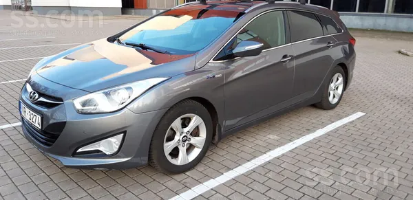 Hyundai Pārdodas Hyundai i40