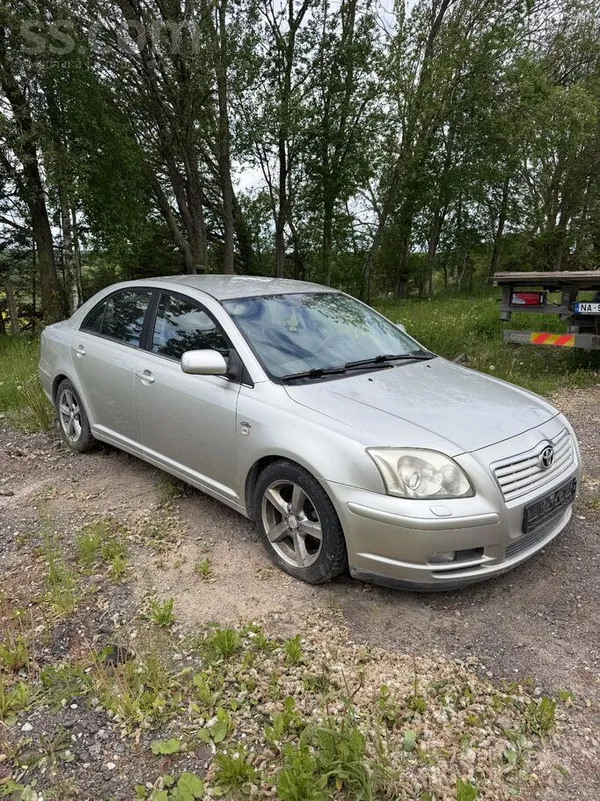 Motora defekts, neruc. Manuals 5 atrumi. Noskrejiens kaut kur ap 380k. Ja ka