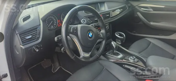 BMW Продаю ухоженный BMW X1 (рестайлинг) в отличном ви