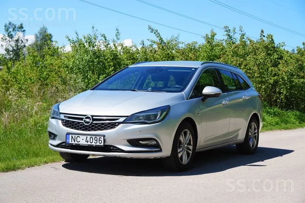 Opel Pārdodu Opel Astra Sports Tourer 1.6 dīzelis, 81 k