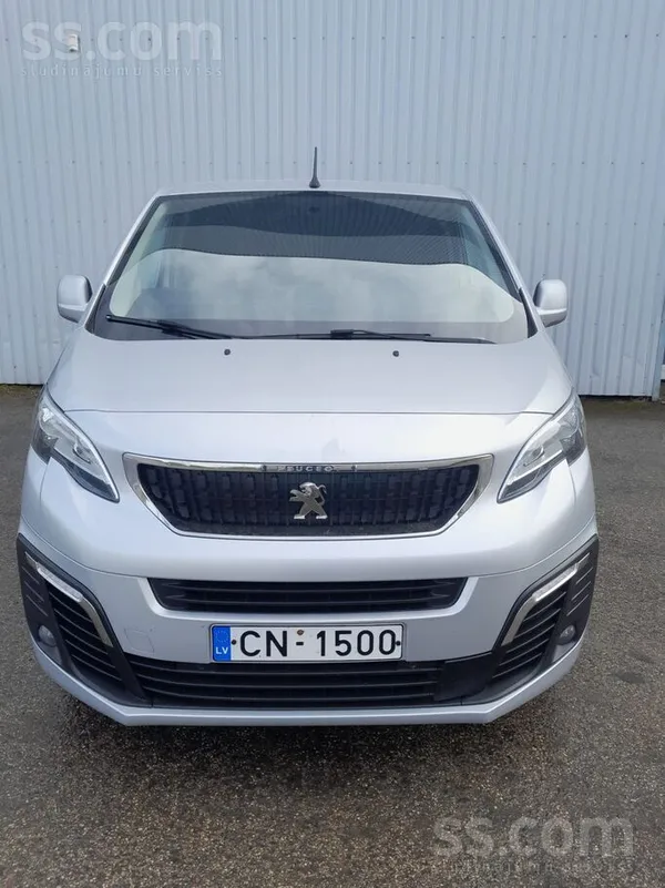 Peugeot Peugeot Expert ar 1.6 dīzeļdzinēju un manuālo ātru