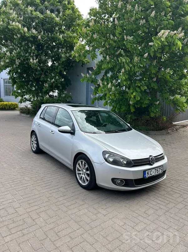 Volkswagen Pārdod savu mīļo 2009 gada golf 6, mašīna ir labā 