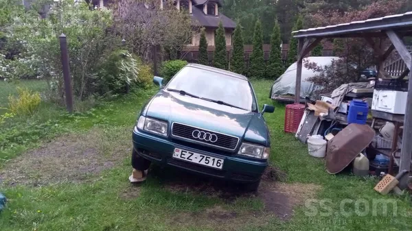 Audi Pārdod Audi 80 1993 g. Bendzīns un gāze. Bez apska