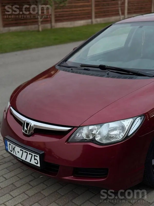 Honda Продаётся Honda Civic Sedan, 2008 год, надёжный 1.