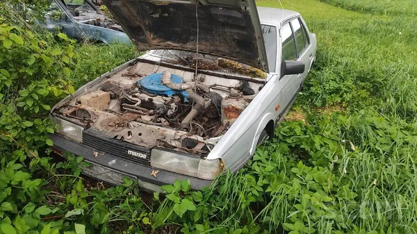 Pārdodas vecs modelis , kārba motors kad nolika viss gāja ka pulkstenis , di