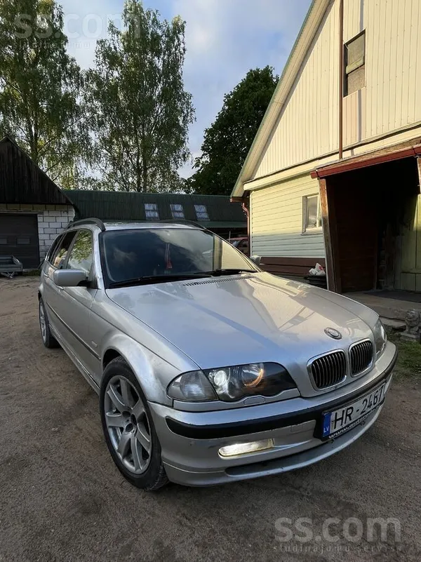 BMW 330xd (E46)

Pārdodu BMW E46 330xd, 2001. gada, ar jaunu tehnisko apsk