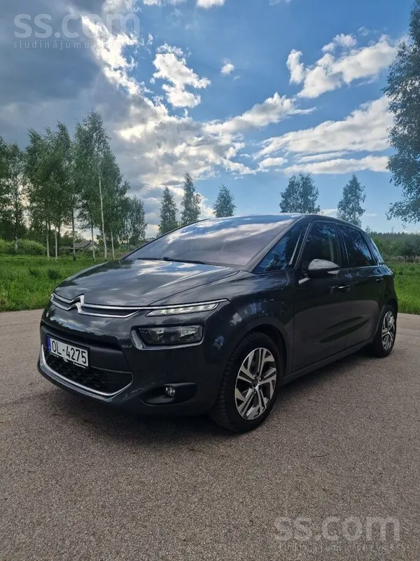 Citroen Pardodu ļoti labu auto, kas šogad atbraucis no Fra