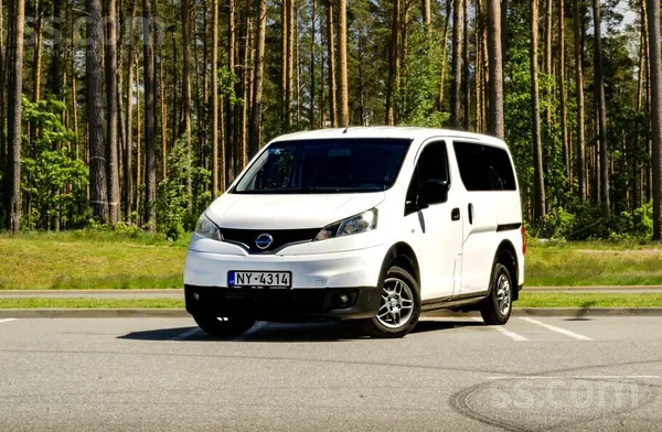 Nissan Nissan Nv200 4 Vietas + Kravas Nodalījums 1.5l dīz