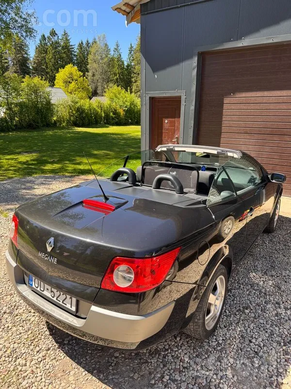 Renault Pārdod cabrio ar cieto jumtu. jauna Ta. Nodokļi no