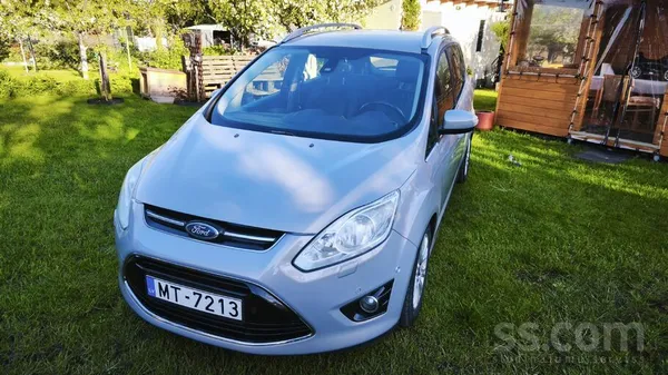 Ford Автомобиль технически и визуально в хорошем состоя