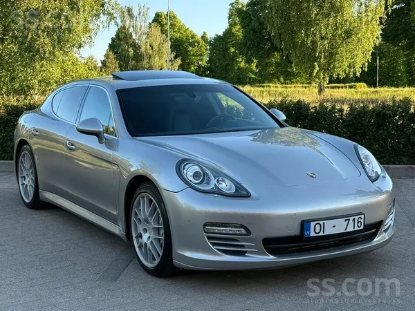Porsche Pārdod Porsche Panamera 4S , 4.8 Benzīns , Automāt