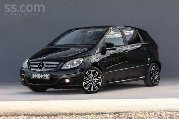 Pārdod Mercedes Benz B180, jauna tehniskā apskate. 

Auto gan vizuāli, gan