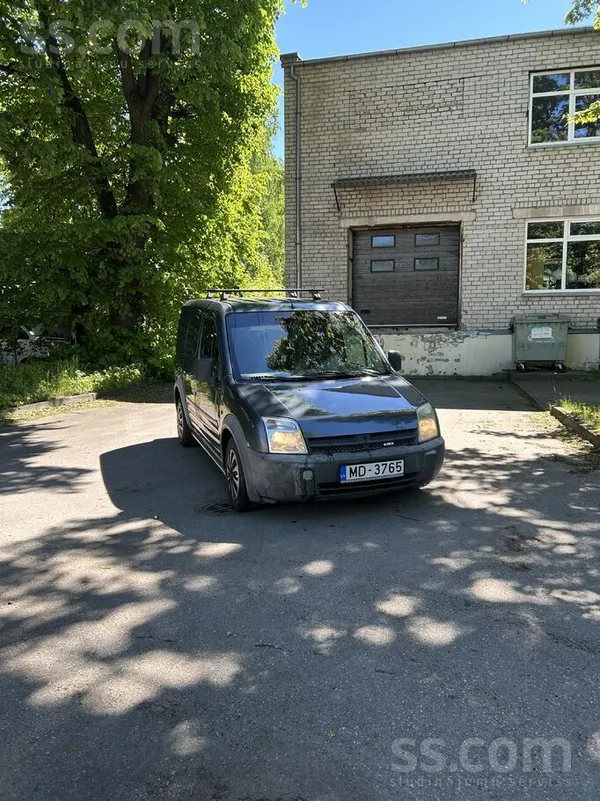 Ford Pārdod Ford Transit Connect 1.8 dīzeli labā tehnis