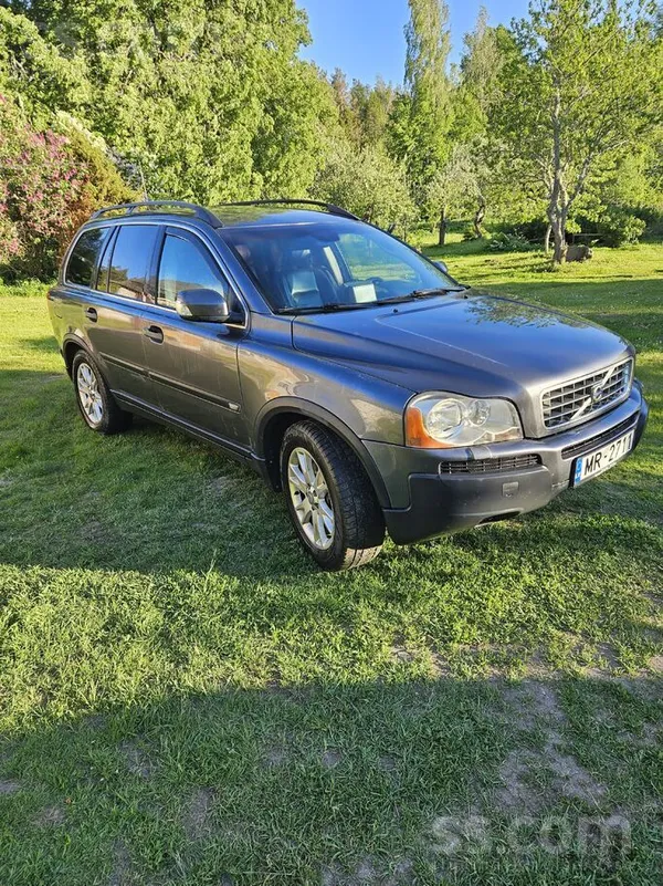 Volvo Pārdodu auto - XC 90 labā stāvoklī.