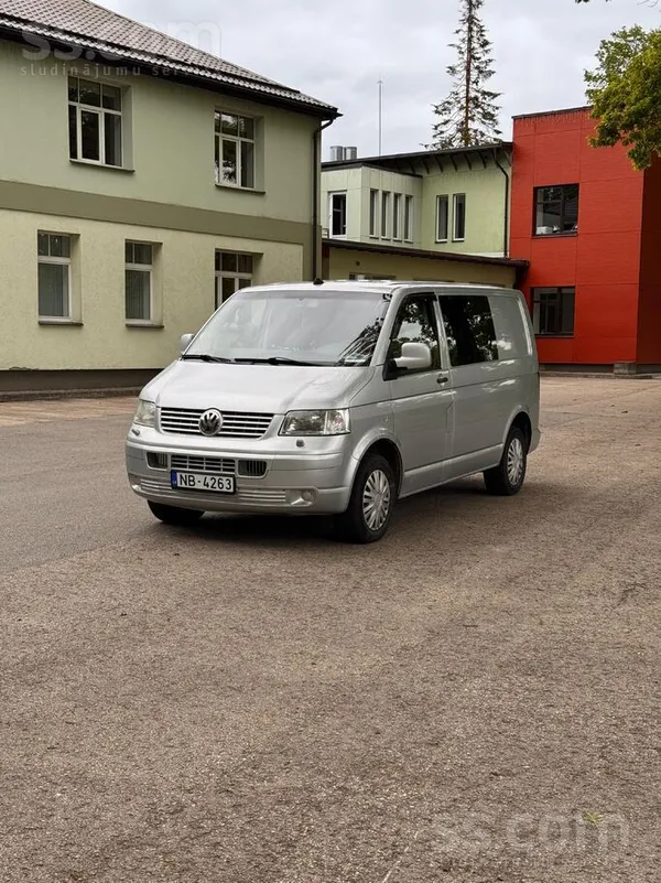 Volkswagen VW T5 Transporters 2003
