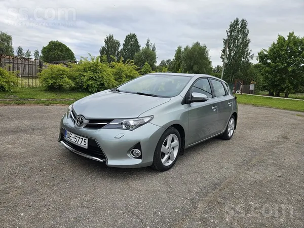 Toyota Atmosferiskais dzinejs 97kw. Auto tiek lietots ikd