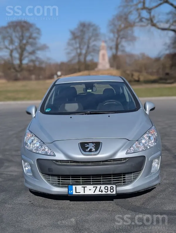 Peugeot Īpašnieks pārdod Peugeot 308 1.6 D. 