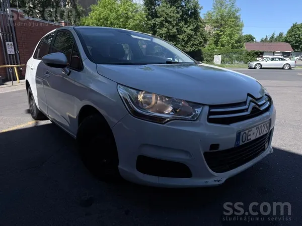 Citroen Ļoti labs un ekonomisks auto, kas atzinis sevi lēt