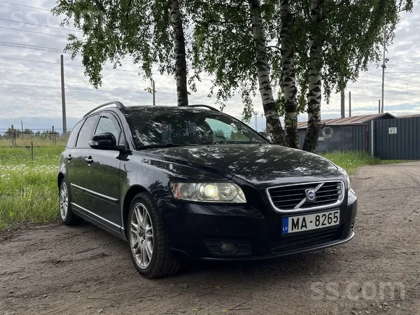 Volvo V50