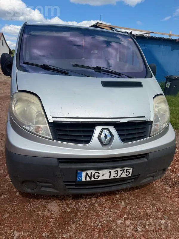 Renault Продаётся Renault Trafic 2008 года, 2.5 дизель. 
