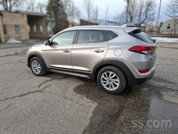 Hyundai Pārdod Hyundai Tucson 2.0 dīzelis, 