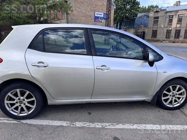 Toyota There are minor defects on body drive smoothly and