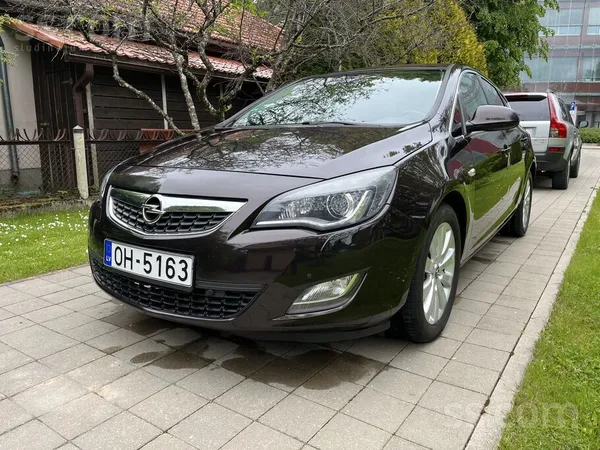 Opel Pārdodu Hečbeks. 1.7Cdti(96Kw), 6 ātrumi(manuāla),