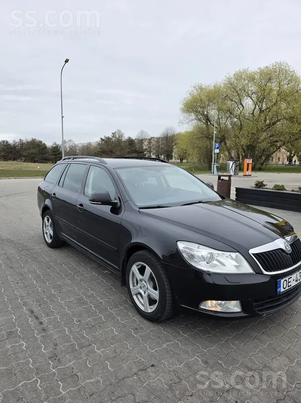 Skoda Uz tirdziņu škoda dīzelis 1.6Tdi unversāls. Var pi