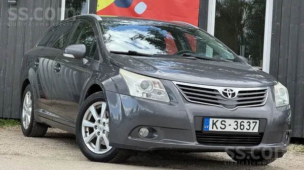 Toyota 2.2 Dīzelis - D4D. Jauna TA 05.27. Ļoti labā stāvo